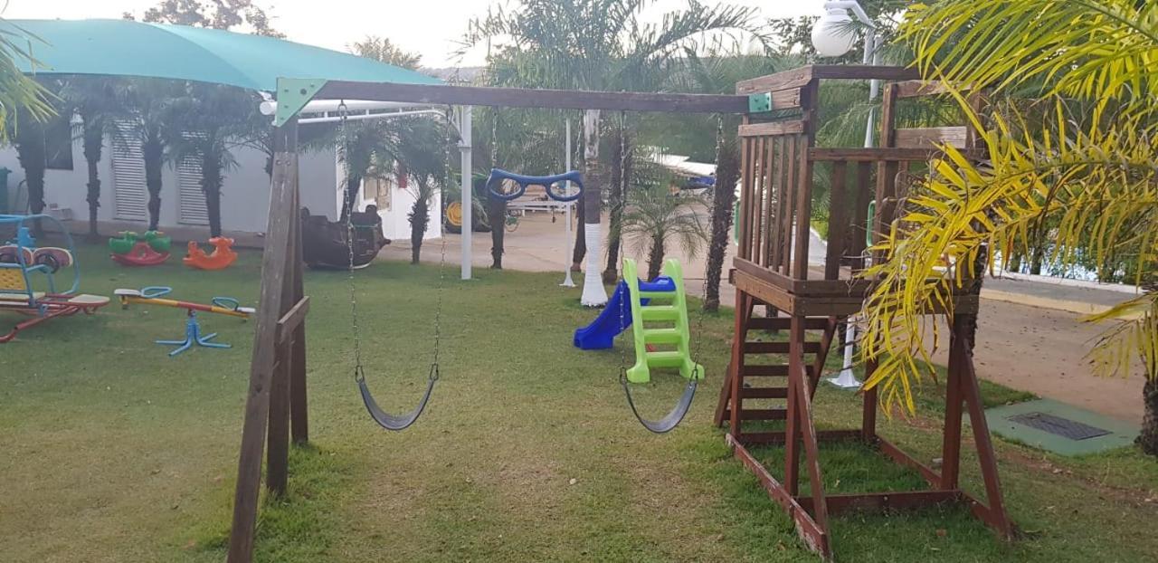 Apartamento Do Lago, Com Churrasqueira Privativa , Cozinha , Internet Banda Larga, Rampa Barco E Jet, Pesqueiro - B101 كلدس نوفاس المظهر الخارجي الصورة