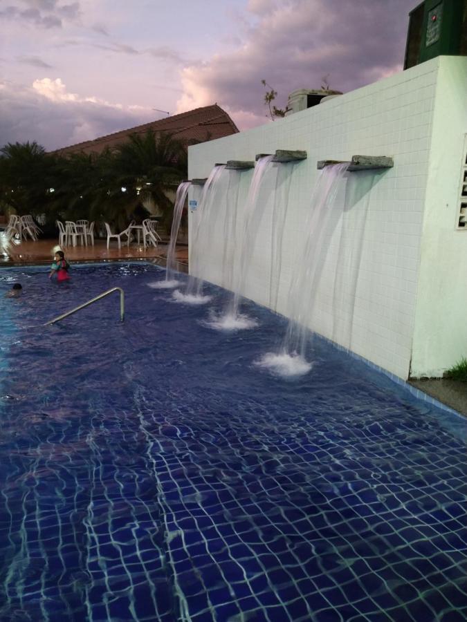 Apartamento Do Lago, Com Churrasqueira Privativa , Cozinha , Internet Banda Larga, Rampa Barco E Jet, Pesqueiro - B101 كلدس نوفاس المظهر الخارجي الصورة